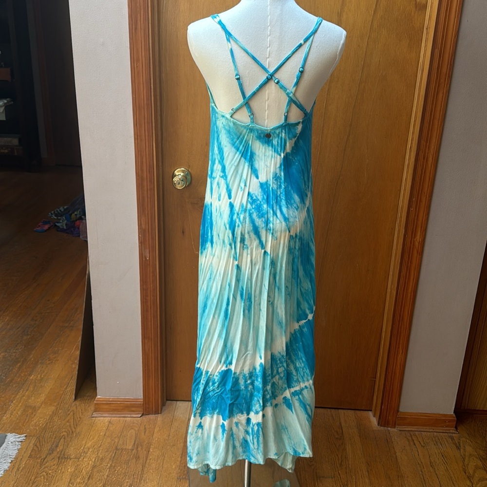 Billabong asymmetric hem tiedye maxi dress. Size XS - Picture 5 of 7